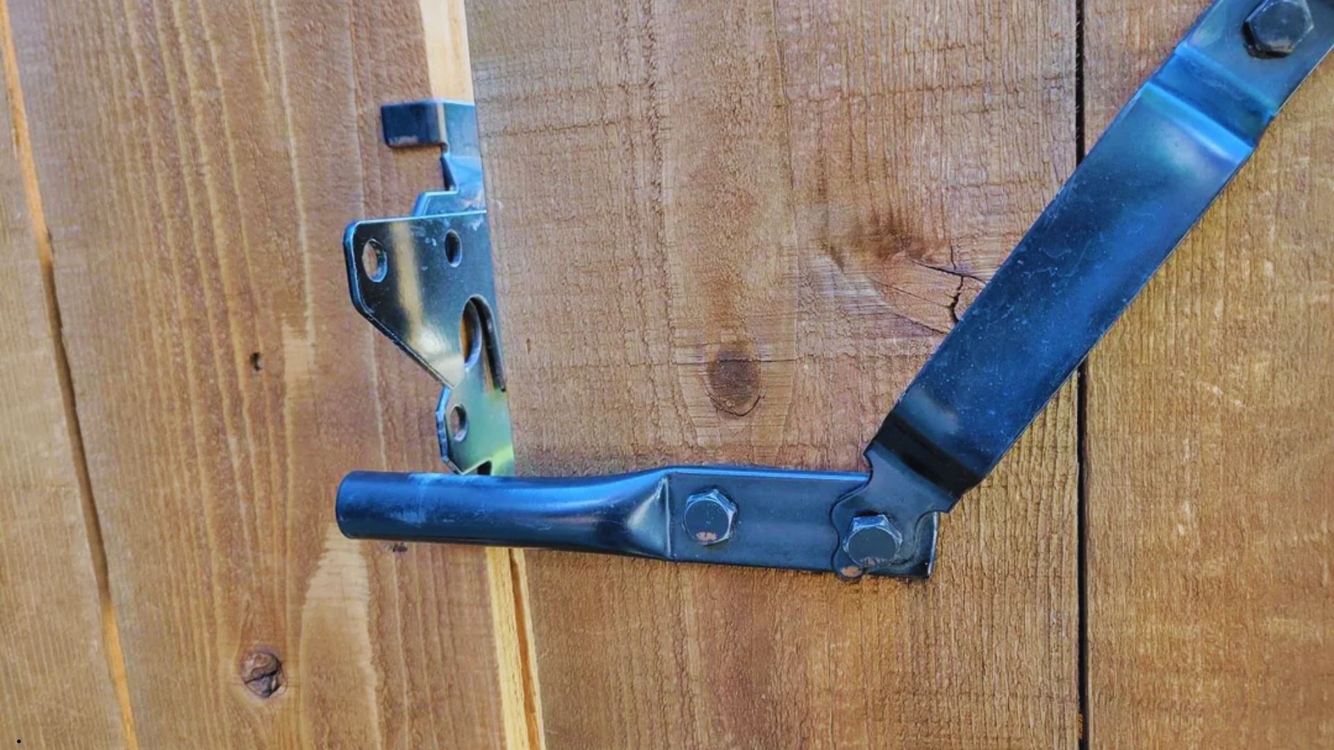 gate alignment broken